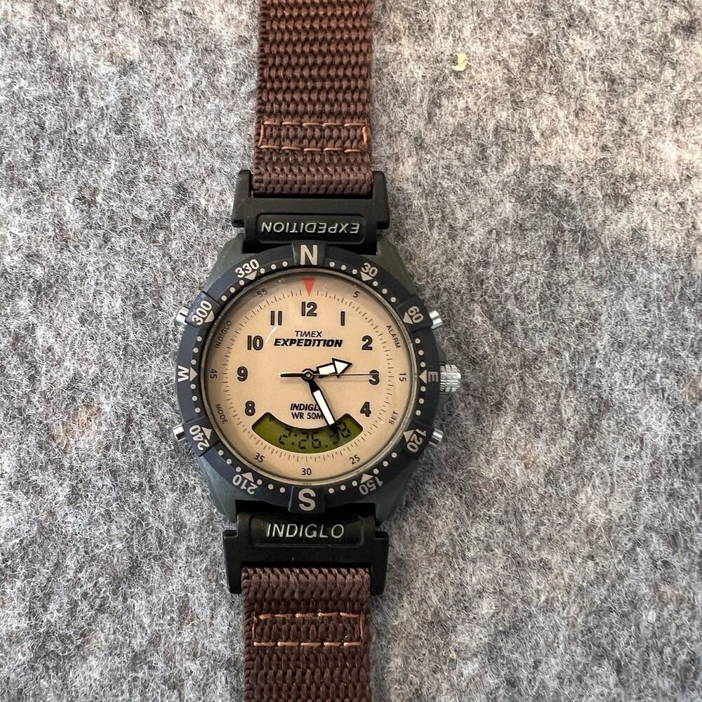 Vtg Timex Expedition Men’s Indiglo Watch Water Resistant 50 MM T84601 Ani-digi